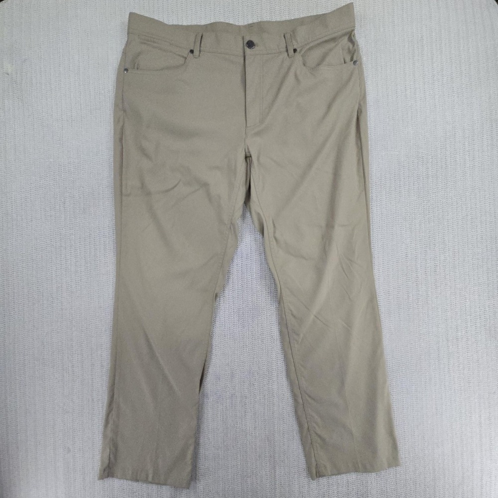 L.L. Bean Venture Stretch Pants Mens 38x30 Khaki Beige Nylon Chino Straight Leg